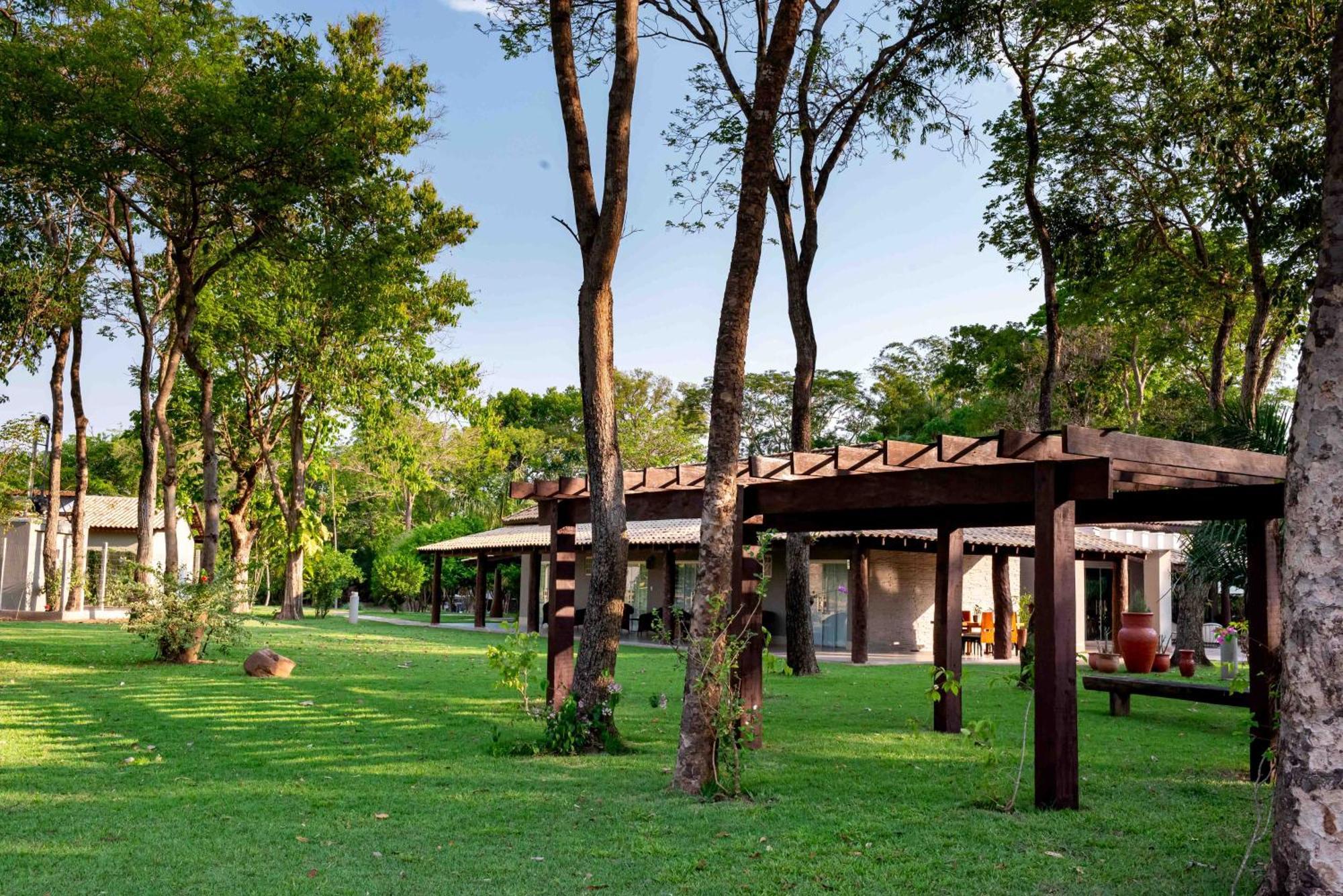 Spa Agua Milagrosa Cuiaba  Ngoại thất bức ảnh