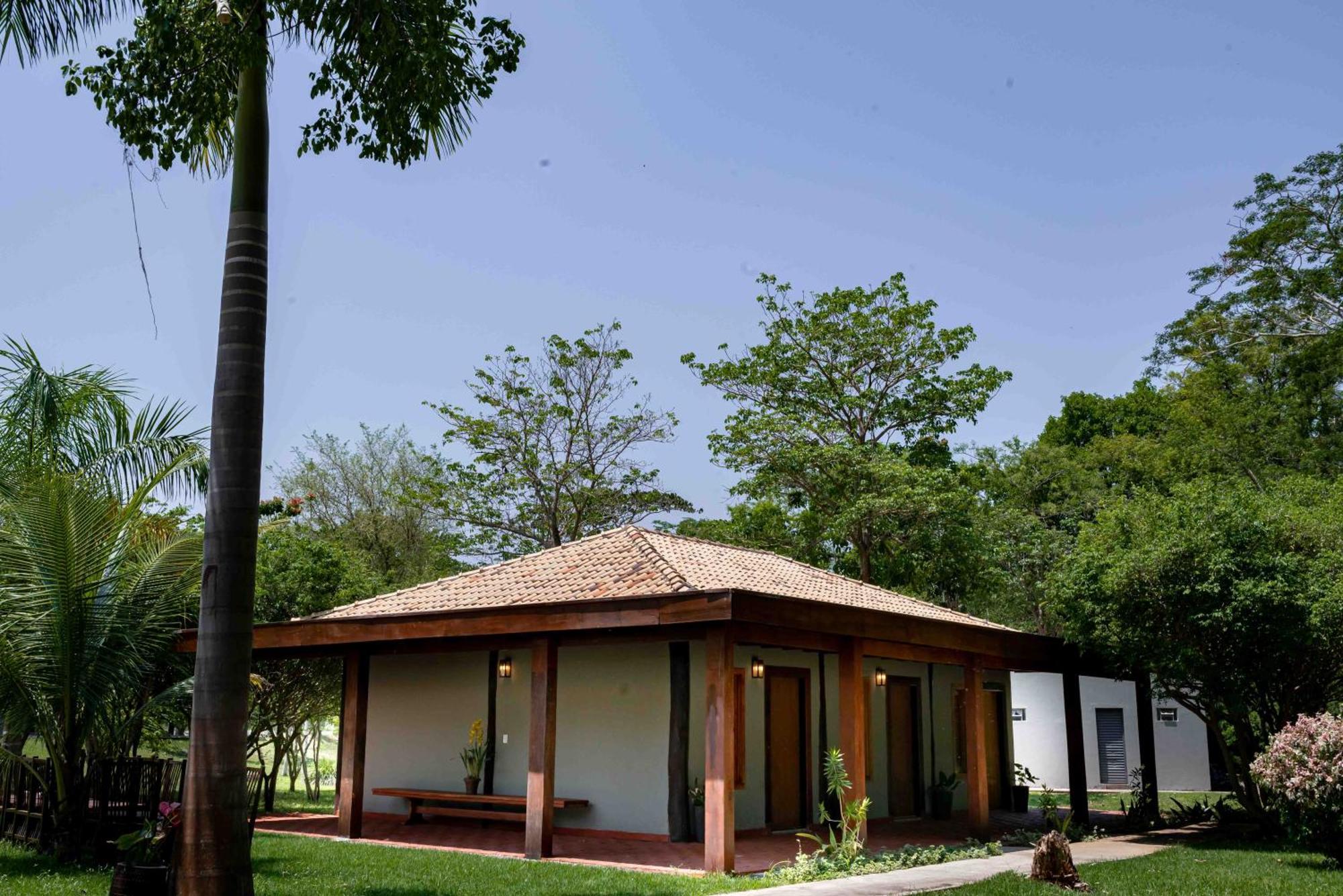 Spa Agua Milagrosa Cuiaba  Ngoại thất bức ảnh